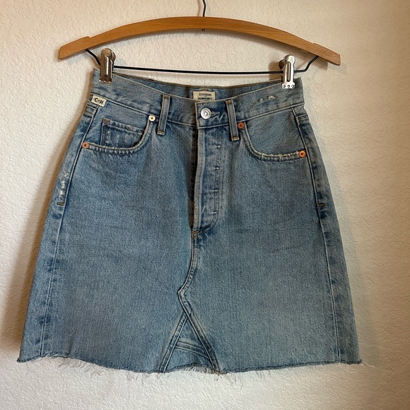 Citizens Of Humanity Astrid Mini Skirt in Archive High waisted - Picture 2 of 8